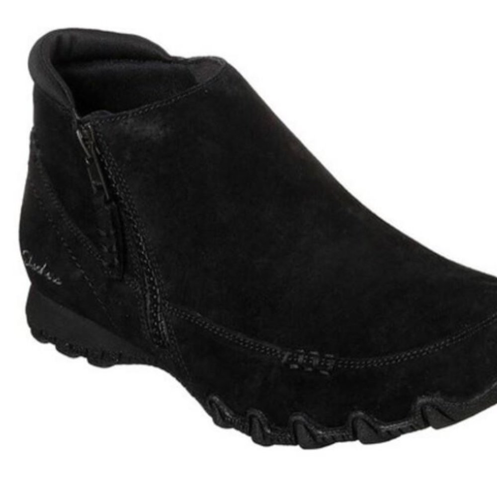 NEW Skechers Womens Suede Bikers Zippiest Ankle Shoe Sz 5.5
